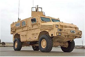 RG33_4x4_mine_protected_wheeled_vehicle_BAE_Systems_United_States_American_Army_right_side_view_001